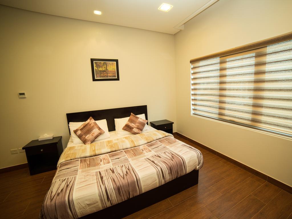 Golden Rose Luxury Suites  Manama Extérieur photo