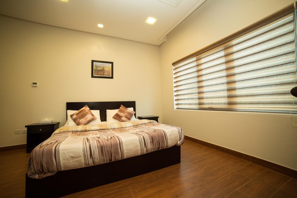 Golden Rose Luxury Suites  Manama Extérieur photo