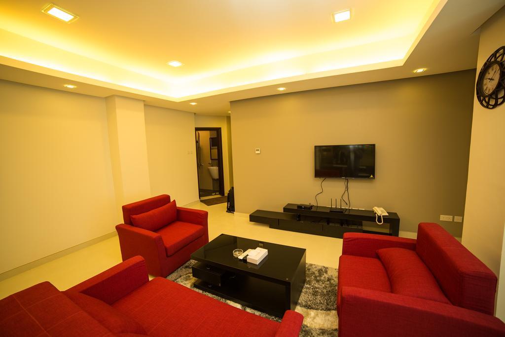 Golden Rose Luxury Suites  Manama Extérieur photo