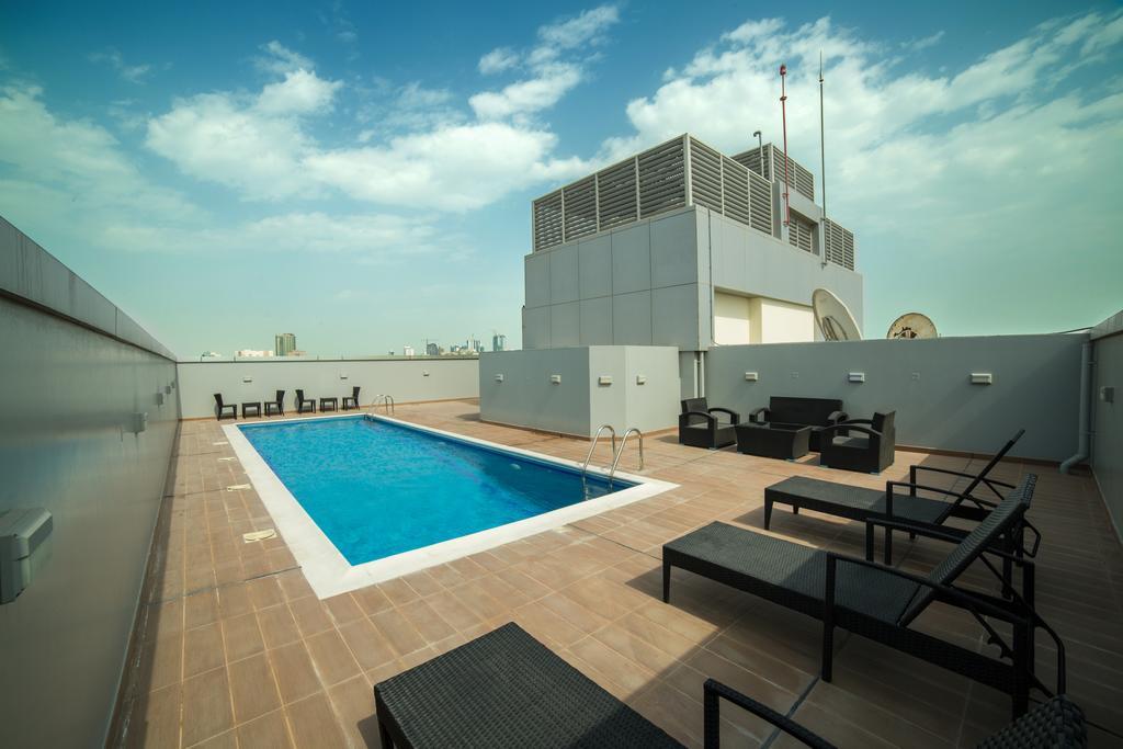 Golden Rose Luxury Suites  Manama Extérieur photo