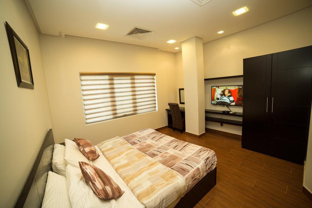 Golden Rose Luxury Suites  Manama Extérieur photo