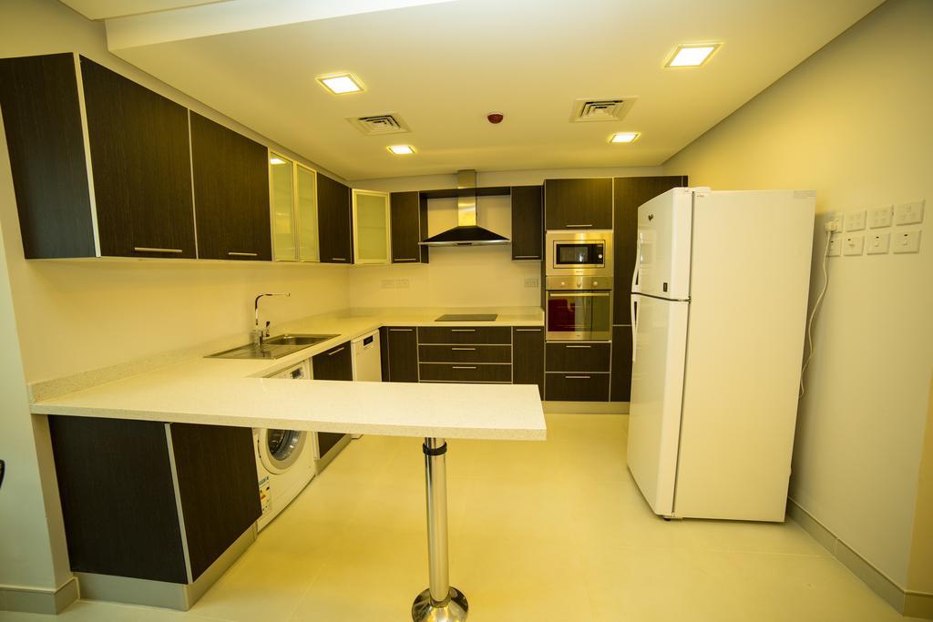 Golden Rose Luxury Suites  Manama Extérieur photo